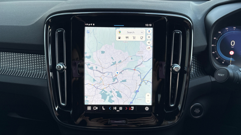 Volvo XC40 2.0 B4P Plus Dark 5dr Auto Petrol Estate